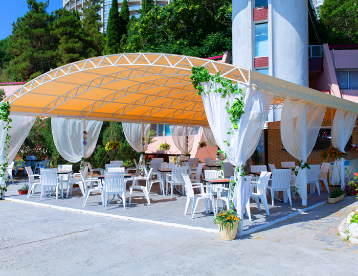 Столовая - Курортный отель «Морской Уголок»